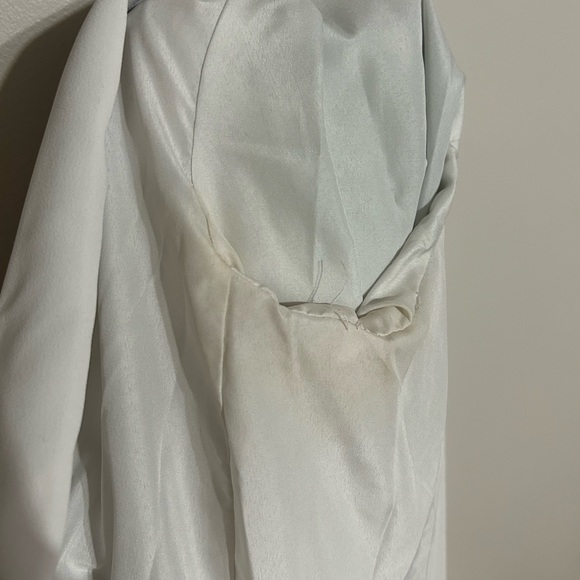 White Blazer - Picture 4 of 4